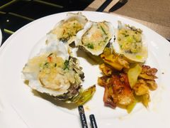-大中华希尔顿酒店-念自助餐·嗨啤·小龙虾