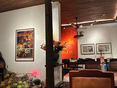 -Cuc Gach Quan Restaurant