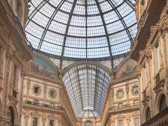 -文艺复兴百货(米兰大教堂广场店)