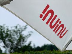 -UNI UNI(环亚凯瑟琳店)