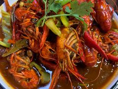 -虾弄弄海派小龙虾·牛羊蝎子火锅