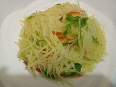 酸辣土豆丝-煲来饱去冷水鱼