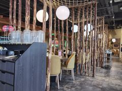 大堂-日进一片海.生腌海鲜火锅.宵夜烧烤(三里屯总店)