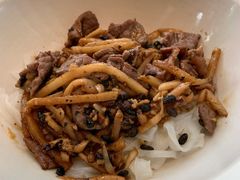 牛肉干拌粉-漆黑觉米粉(三里屯店)