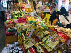 -曼谷四叶草彩妆&纪念品  (chitlom)