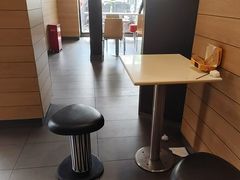 -麦当劳(乳山路店)
