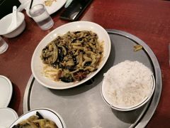 -聚首堂·特色小吃·肘子(什刹海德胜门店)