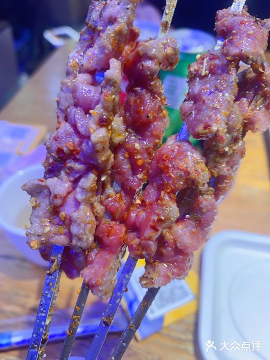 叁叁零鹤岗小串(亦庄店)特色三分熟牛肉图片