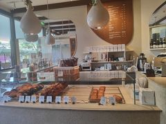 -VERIE BAKEHOUSE