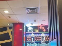-麦当劳(汉口火车站候车室店)