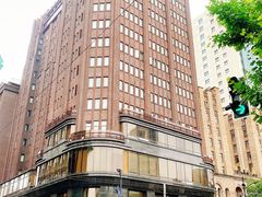 -国际饭店·帆声西饼屋(黄河路店)