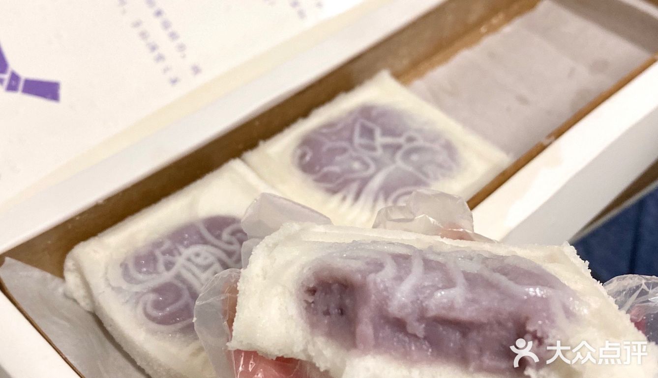 在南京!买伴手礼我只来这家..还有龙年新包装