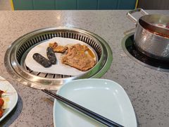 -金滏山·烤肉海鲜火锅自助(襄阳万达店)
