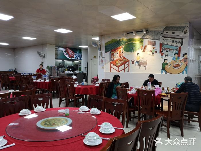 鹅掂·大岭山烧鹅大堂图片