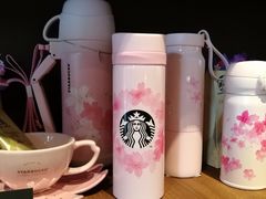 -星巴克(杭州湖滨银泰E区店)