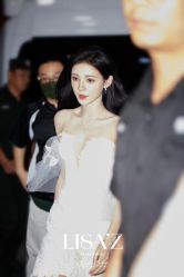 -Renee芮亦婚纱(原丽莎)