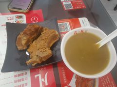 -孔一凡·手工饺子(时尚明苑店)