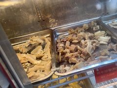 -金鼎雪山牦牛杂火锅(理县总店)