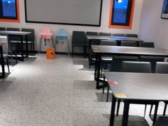 大堂-向外鱼乐·土菜·虹鳟鱼