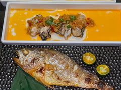 -铭牛烧肉·和牛海鲜自助(高新月牙湖店)