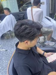 -藤野造型专业烫染接发