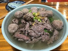 -吕记潮汕牛肉火锅(海宁海昌南路店)