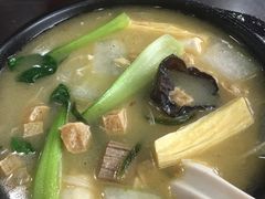 三鲜米线砂锅-东关吉祥西安腊汁肉夹馍(健德门店)