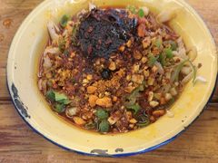 -拈签一笑黄牛肉辣卤串串