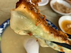 素三鲜锅贴-一品鲜鱼锅贴(人民一路店)