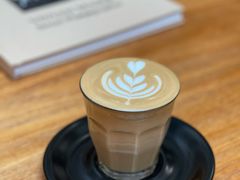 拿铁-阿什卡咖啡馆ESSCA COFFEE(塔里木石油宾馆店)
