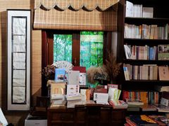 -荒岛书店(黄县路店)