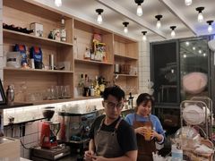 -滚猫咖啡·猫咖·猫友好撸猫(未来城店)