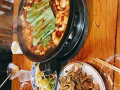 -都江堰石锅鱼