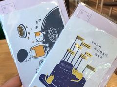 -猫的天空之城概念书店(束河店)