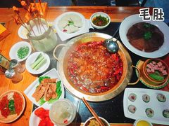 -潮火锅·麻辣牛肉火锅(观音桥方圆·LIVE店)