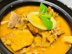 酸木瓜炖牛腩-半山腰·云南菜(侨福芳草地店)