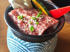 特选壶渍带骨牛排-炎蔵牛舌烤肉