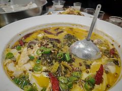 -雪湖煜辰鱼头老店(雪野湖店)