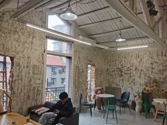 -边渡咖啡烘焙店(昙华林店)