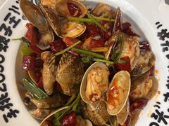 -喝丢一只鞋海鲜烧烤(市场店)