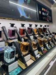 -法国娇兰精品店