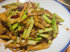 -吕氏疙瘩汤·私家菜馆(慈云寺店)