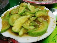 -布尔津河堤夜市
