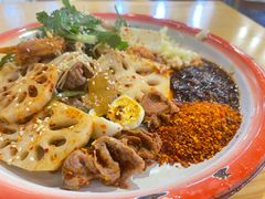 -牛八秒油泼冒菜(宽窄巷子店)