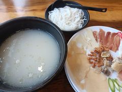 -桥香园过桥米线(国贸店)