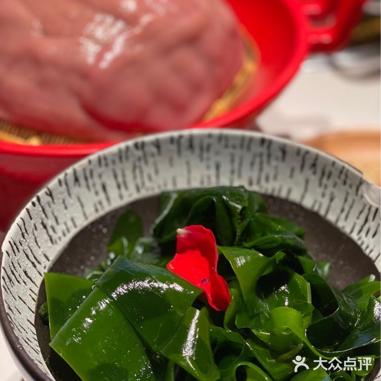 最高排队时长16小时｜周师兄重庆火锅杀到人民广场啦