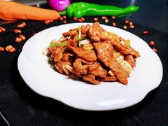 蒜爆牛肉-听涛雅苑百味饺子老家菜馆