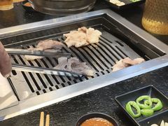 -臻牛烤肉