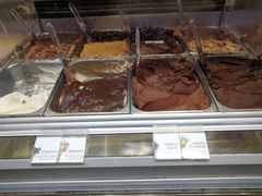 -VENCHI 闻绮(上海佛罗伦萨小镇店)