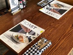 -ROAST coffee & eatery